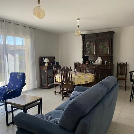 Otel Maison Saint-vincent-sur-jard, 4 Pieces, 6 Personnes - Fr-1-336-150 3*